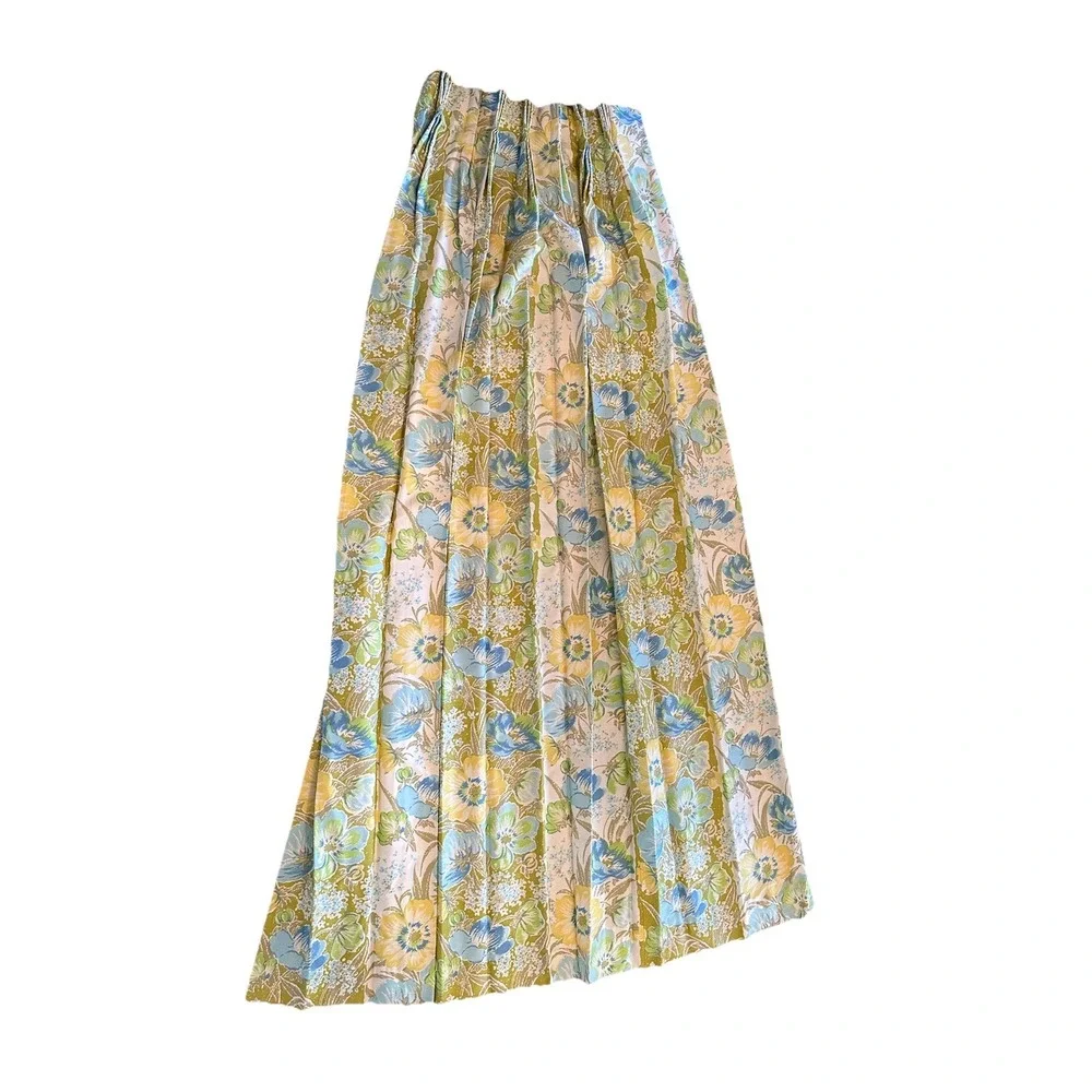 Vtg/Retro Floral Valance 46